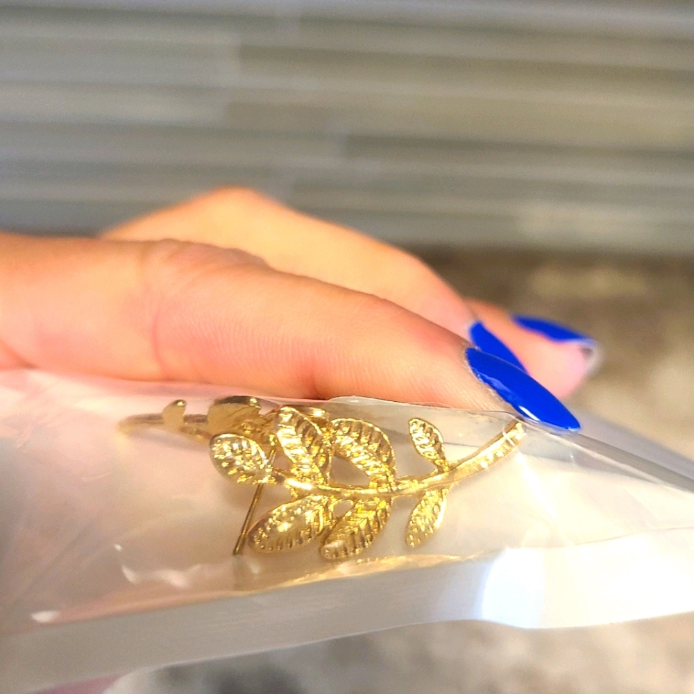 Wida gold earrings